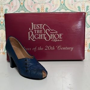Just the Right Shoe "Lady Like" #25044 (1999) miniature collectible